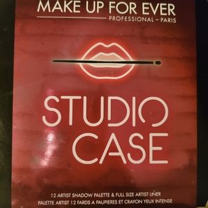 Makeup Forever Studio Case - Limited Edition